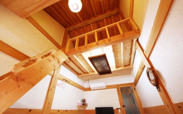 Gawondang Guest House