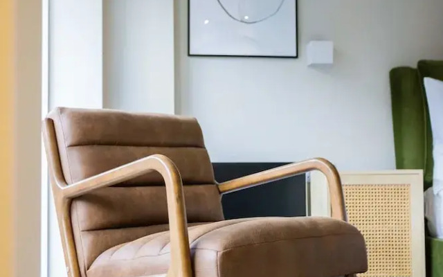 Verdana Suite 1BD Flat Near Centre
