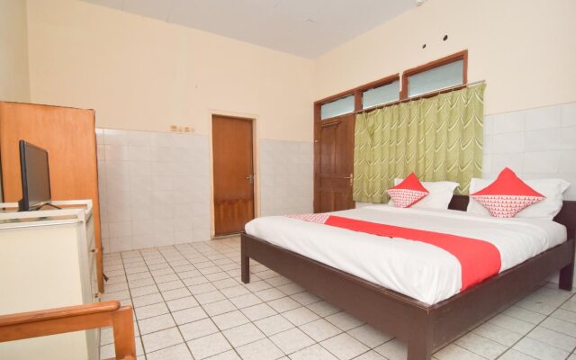 Hotel & Restaurant Basra