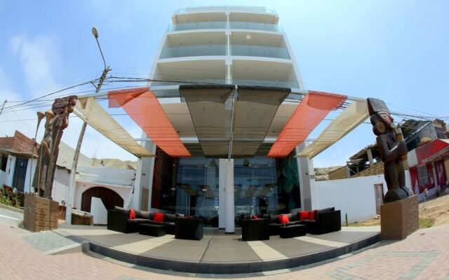 Mochican Palace Hotel