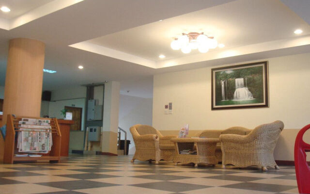 Trat Center Hotel