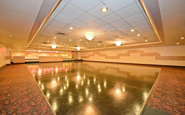 Howard Johnson by Wyndham Benton Harbor/St. Joseph