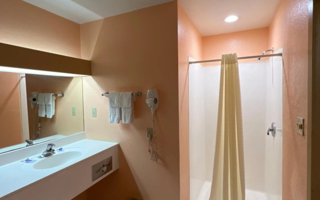 Americas Best Value Inn - San Antonio Lackland AFB