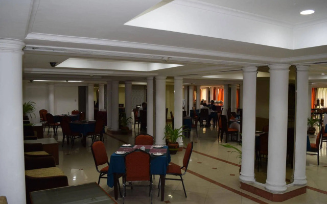 Hotel Samrat