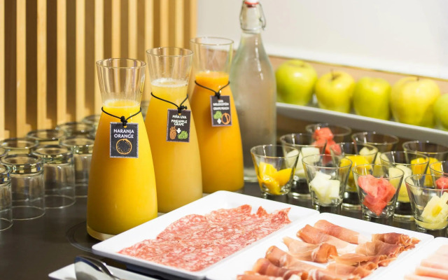 Hotel Elche Centro Affiliated by Melia