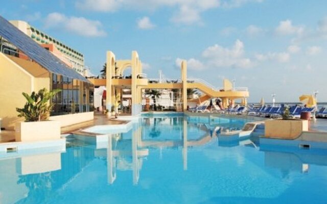 Suncrest Beach Vacation Club, Qawra, Malta