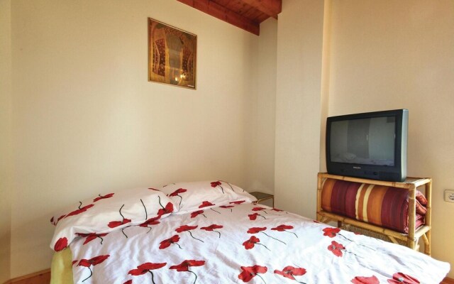 Amazing Home in Kastelir With 3 Bedrooms and Wifi