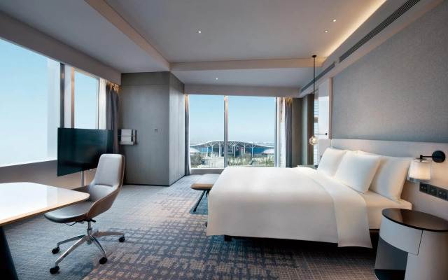 Crowne Plaza Shenzhen World Exhibition and Convention Center by IHG