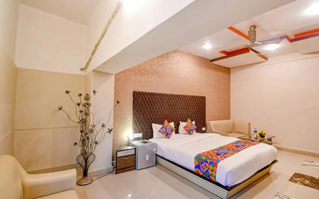 Fabhotel Prime Rockstar Suites