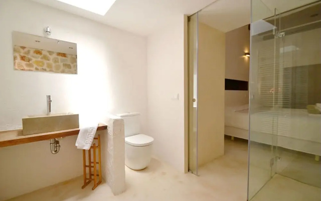 Villa in Buger With Pool and Scenic Views