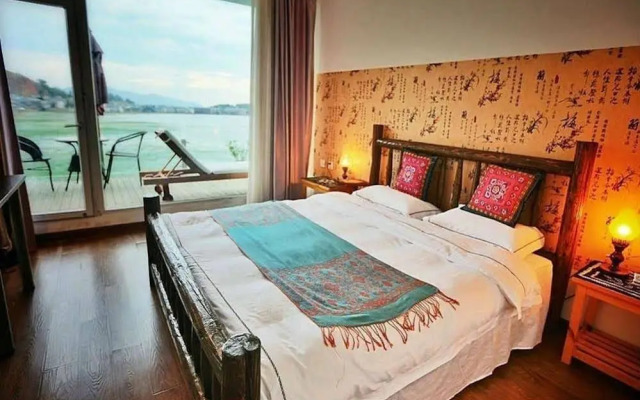 Dali Shuanglang Macchiato Sea View Inn