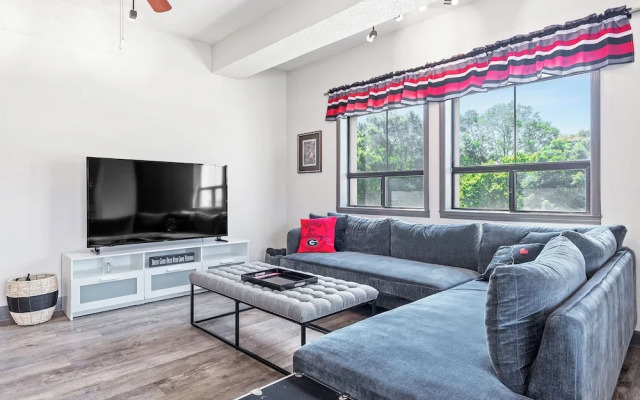 Home is Where the Arch is Across From Uga!