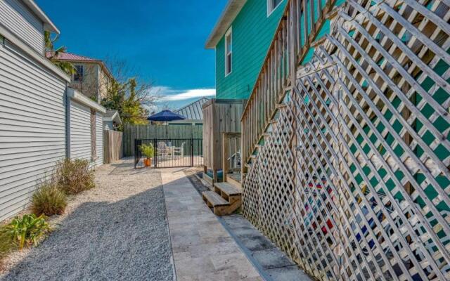 Seascape Family Beach Retreat