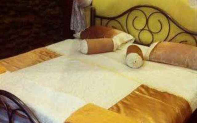 ฺBaan Luktor Resort (บ้านลูกท้อรีสอร์ท)