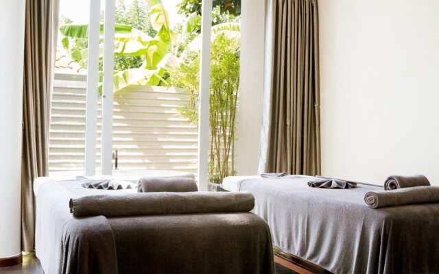 Mercury Phu Quoc Resort & Villas Hotel