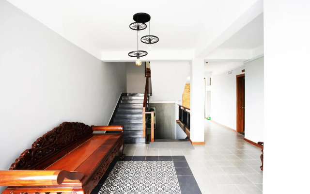 Central Blanche Residence