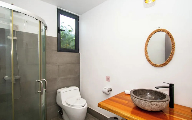 Yuli Hotel
