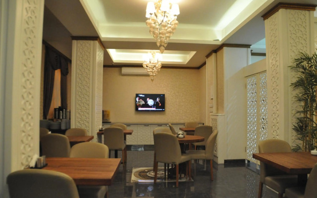 Grand Sera Hotel
