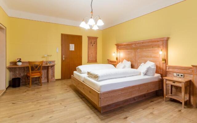 Dom Hotel