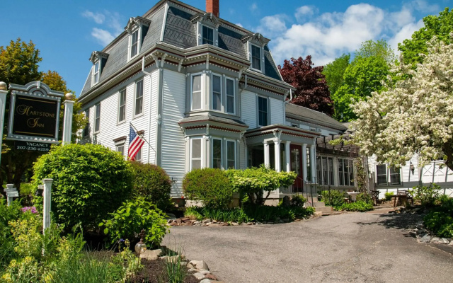 Hartstone Inn