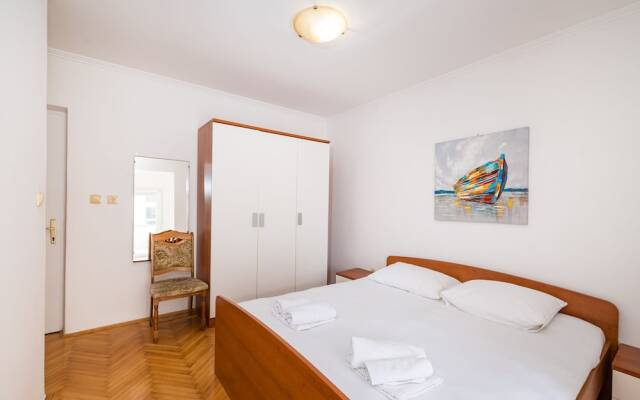 Studio Apartments Near Center 2