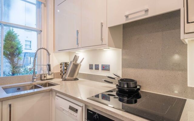 Outstanding Oxford Circus Home