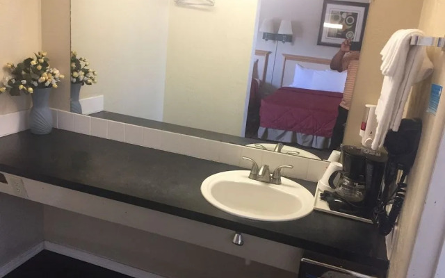 Economy Inn Reedsport