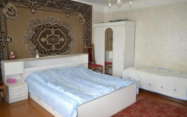 Manoni's Guest House