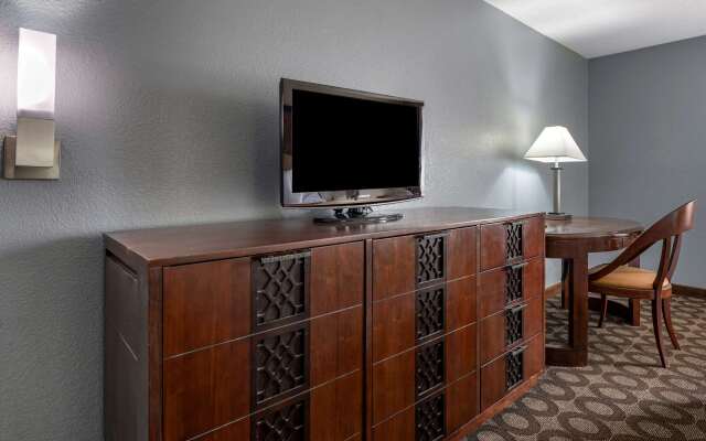 Suburban Studios Lafayette