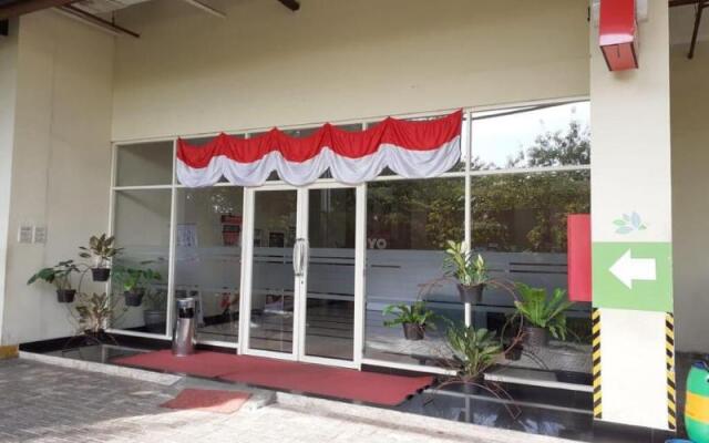 Rose Rooms @ Apartemen Margonda Residence by ZUZU