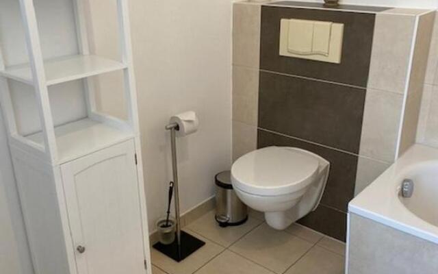 Grand Suite mit Terrasse & Parkplatz - ABC298