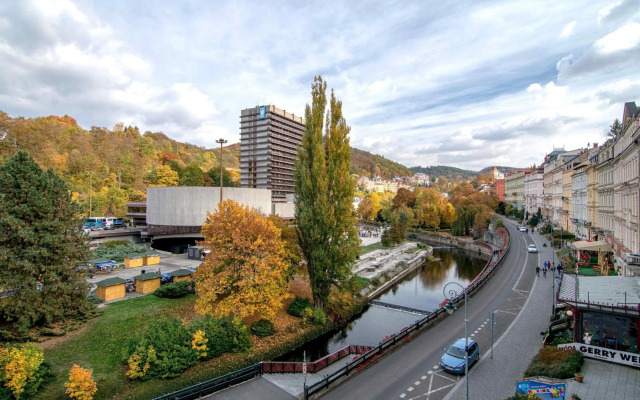 Hotel Romania