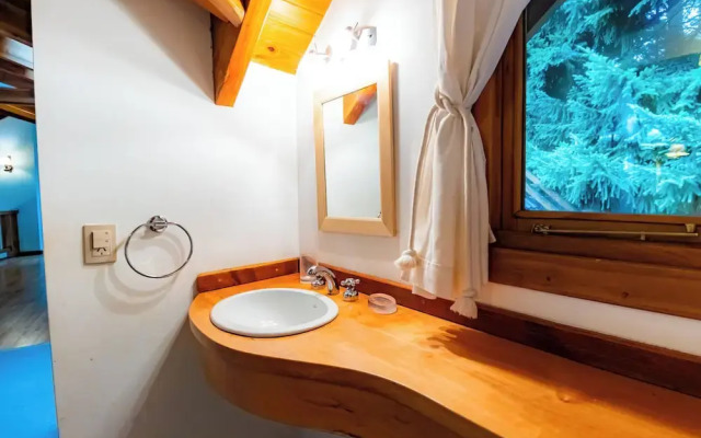 Amazing 4 Bedroom Chalet Villa Traful VT1 by Apartments Bariloche