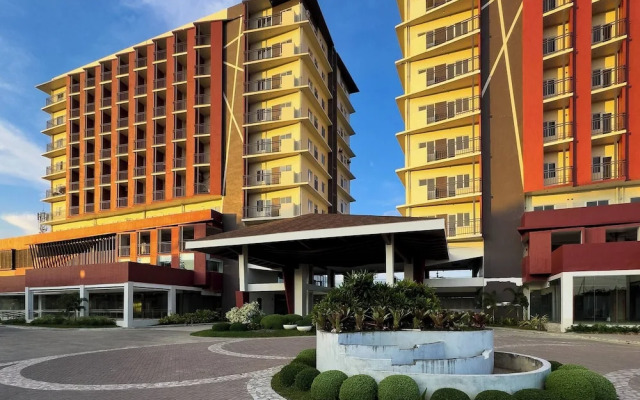 Modern Studio Poolside Balcony Near Mactan Airport
