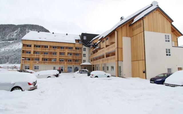 Luxurious Apartment in Gosau Near Ski Area