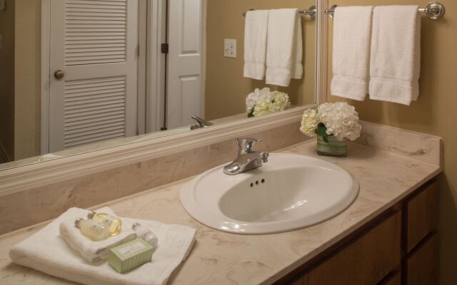 Cloverleaf Suites Kansas City - Overland Park
