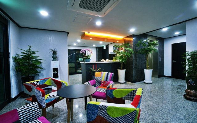 Momento Hotel