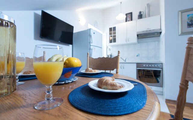 Cozy Stay Apartments