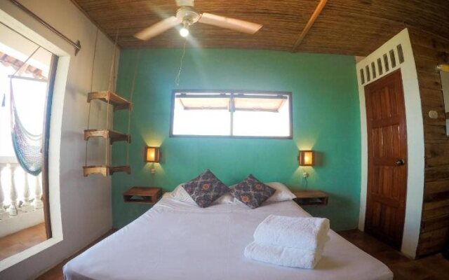 Simple Beach Lodge