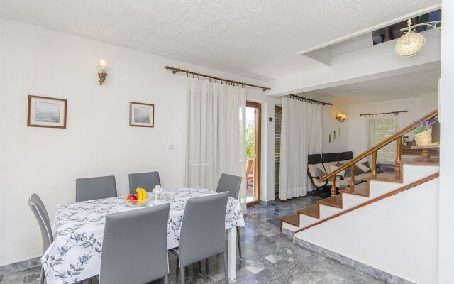 House Miroslav