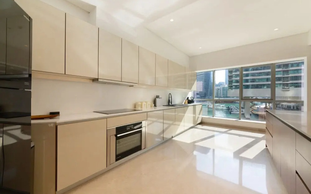 Maison Privee - Stunning 3-Floor Villa w/ Kids Room and Rooftop Terrace over Dubai Marina