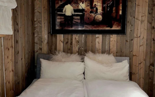 Aurora Bliss Cabin Retreat