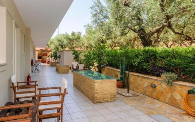 Aparthotel 3 stars Ammoudi