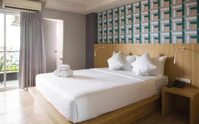 Theorie Hotel Sukhumvit 107 by SLH