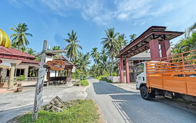 Redzwan's Beach Resort by OYO Rooms