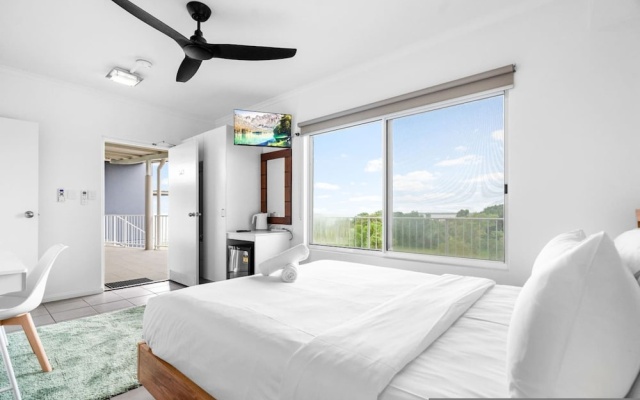 Zen Marina Studio Bayview - Shared Pool - Central