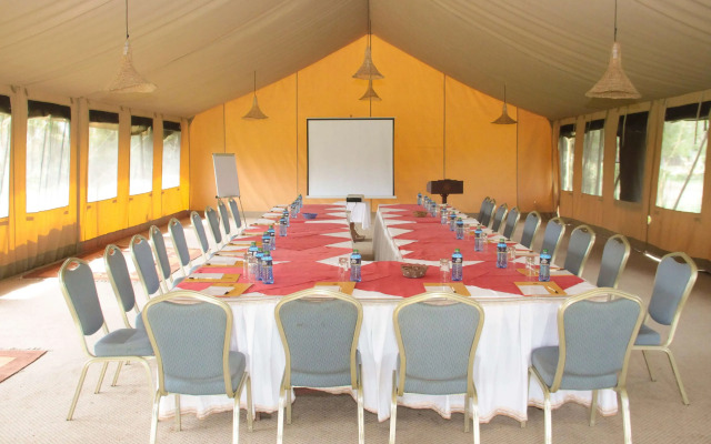 Sweetwaters Serena Camp