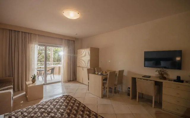 Molos Bay Hotel