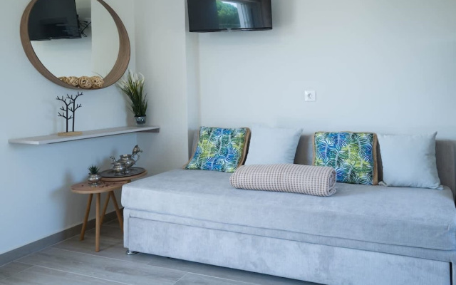 Diana s House 3 - Gytheio Sandy Beach Haven