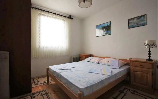 Apartments Šera - 50 m from beach